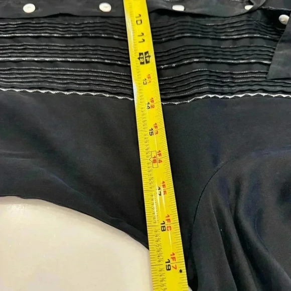 Barami Black & White SILK Pleated Button Down Top with puff long sleeves Size M - Picture 5 of 8